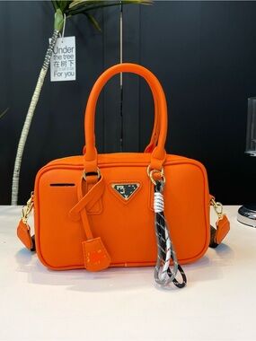 New women’s orange fashion handbag